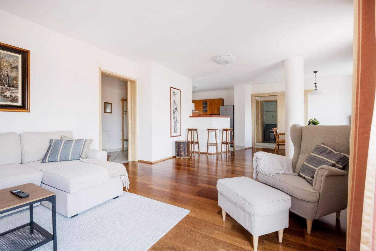 Bright And Spacious Penthouse W/ Terrace & Parking Βουδαπέστη Εξωτερικό φωτογραφία