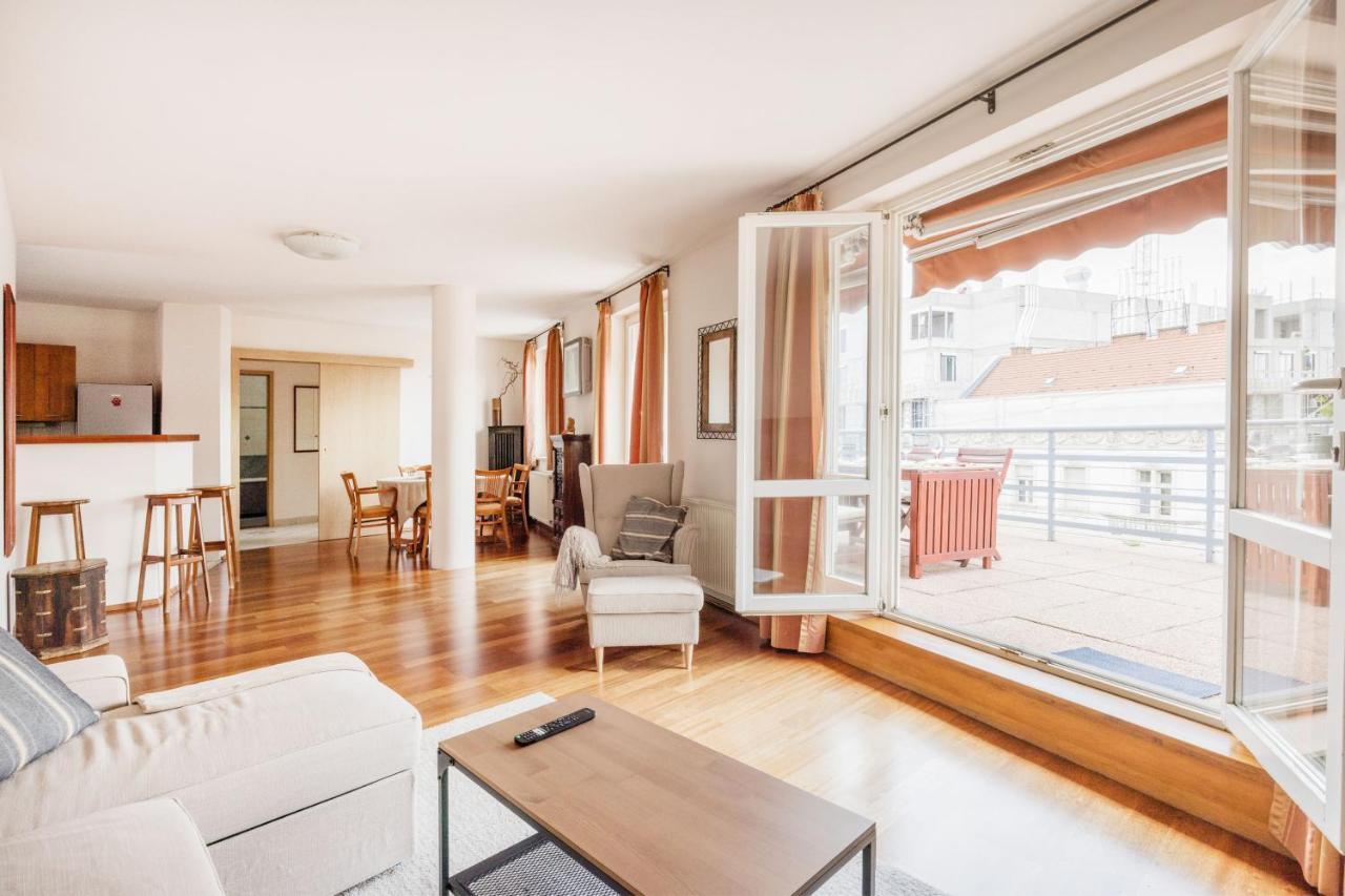 Bright And Spacious Penthouse W/ Terrace & Parking Βουδαπέστη Εξωτερικό φωτογραφία