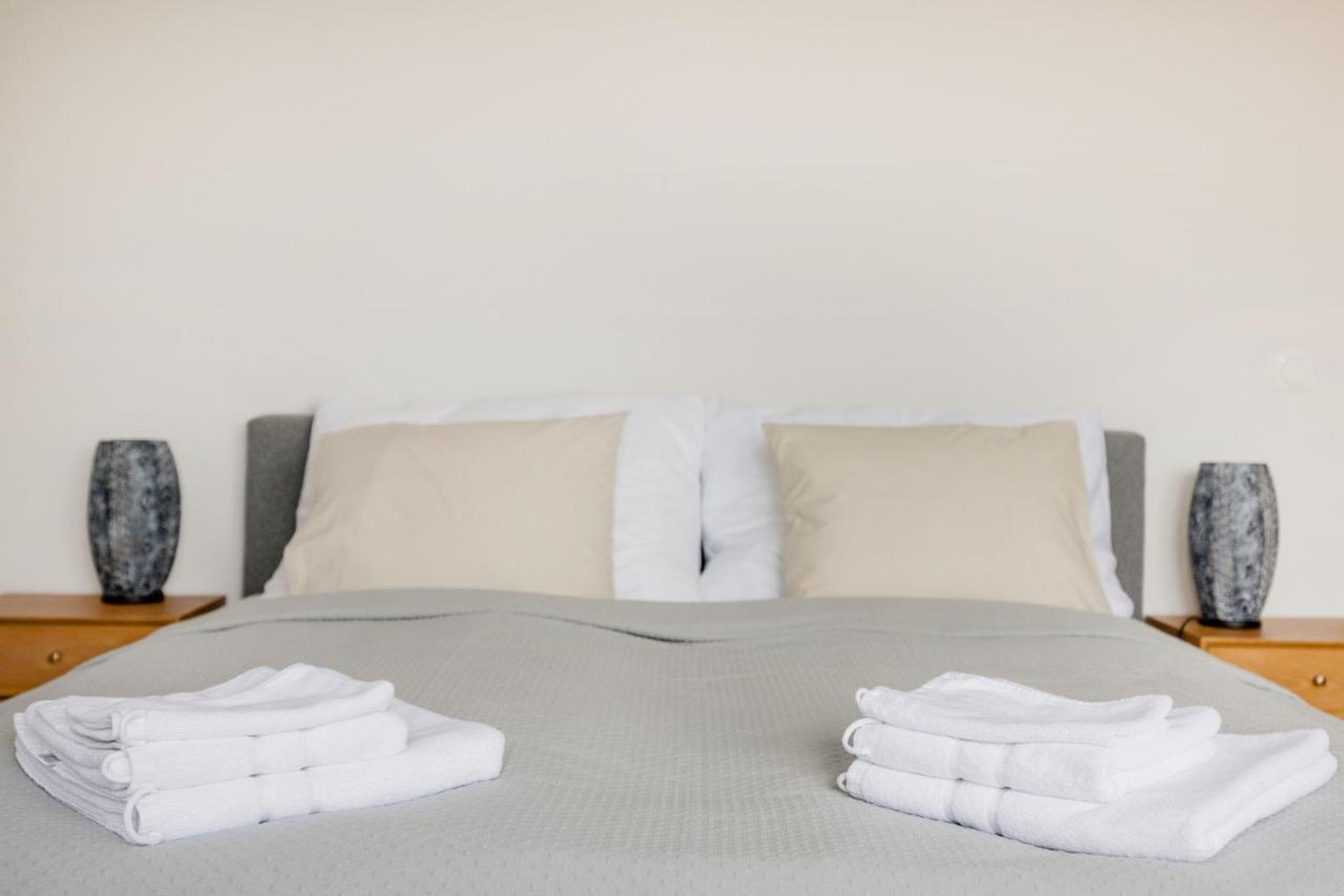 Bright And Spacious Penthouse W/ Terrace & Parking Βουδαπέστη Εξωτερικό φωτογραφία